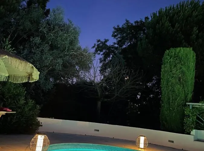 아파트 Wisteria 에이진느